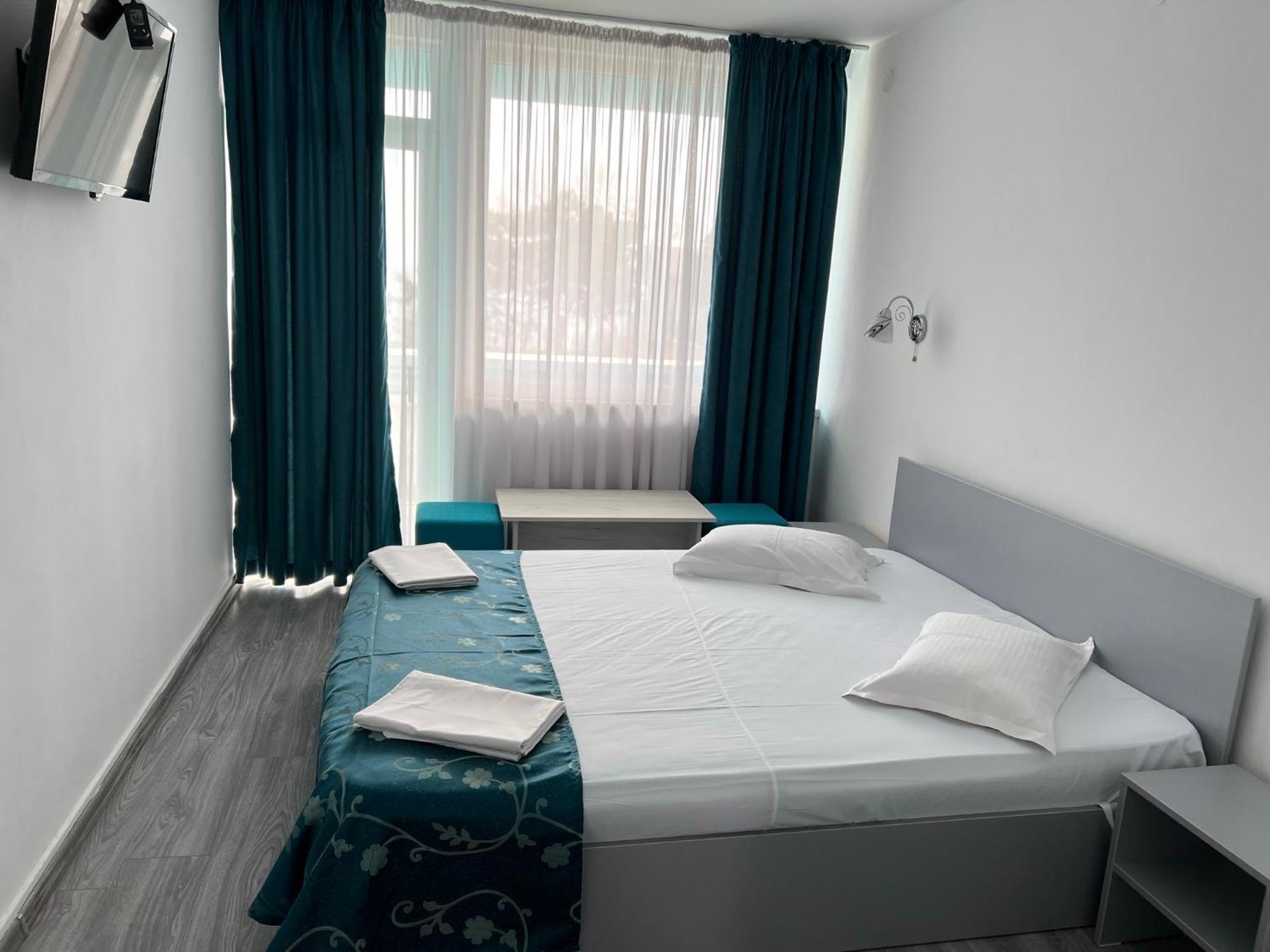 Hotel Minerva Западен Ефорие Екстериор снимка